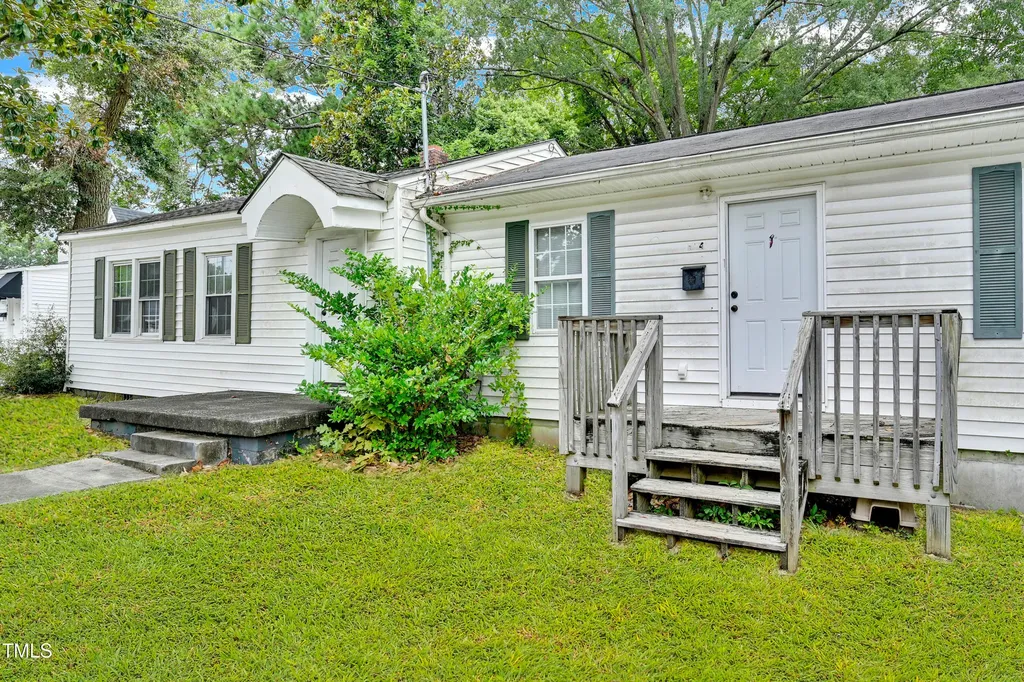 404 S Ash Street Greenville NC 27858