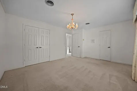 4943 U.s. 301 Dunn NC 28334