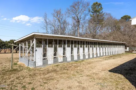 4943 U.s. 301 Dunn NC 28334