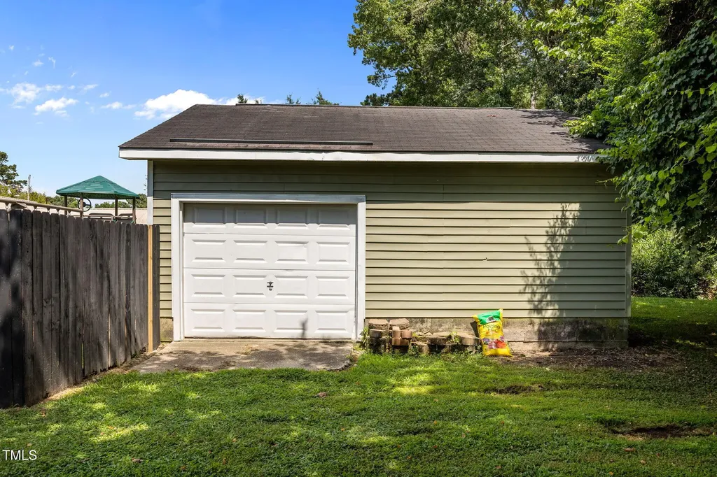 113 Joy Street Dunn NC 28334