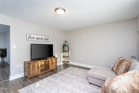 10222 S Chestnut Street Middlesex NC 27557