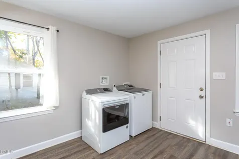 10222 S Chestnut Street Middlesex NC 27557