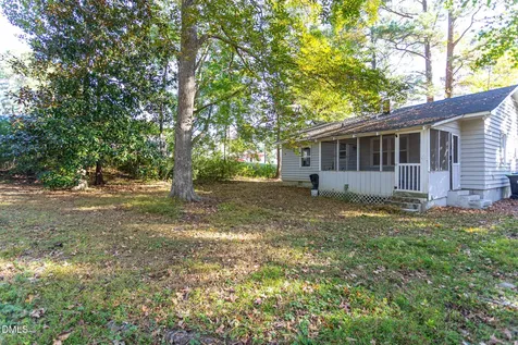 10222 S Chestnut Street Middlesex NC 27557