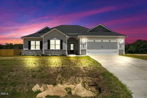 313 Creeks Edge Drive Pikeville NC 27863