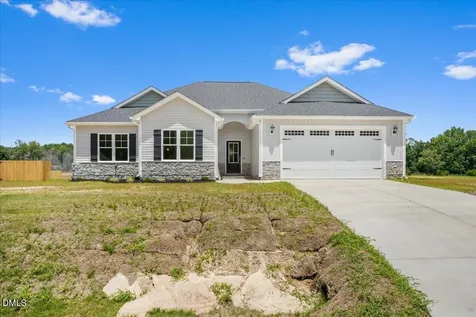 313 Creeks Edge Drive Pikeville NC 27863