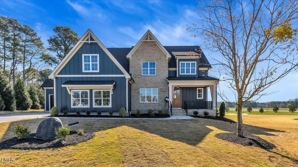 1104 Tobacco Row Court Zebulon NC 27597