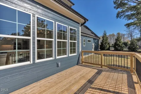1104 Tobacco Row Court Zebulon NC 27597