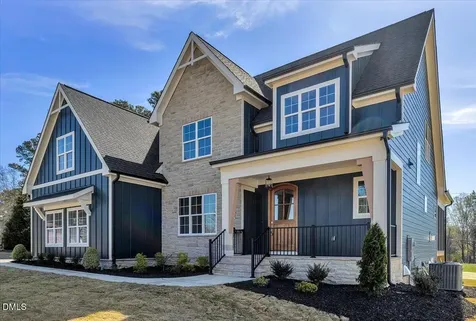 1104 Tobacco Row Court Zebulon NC 27597
