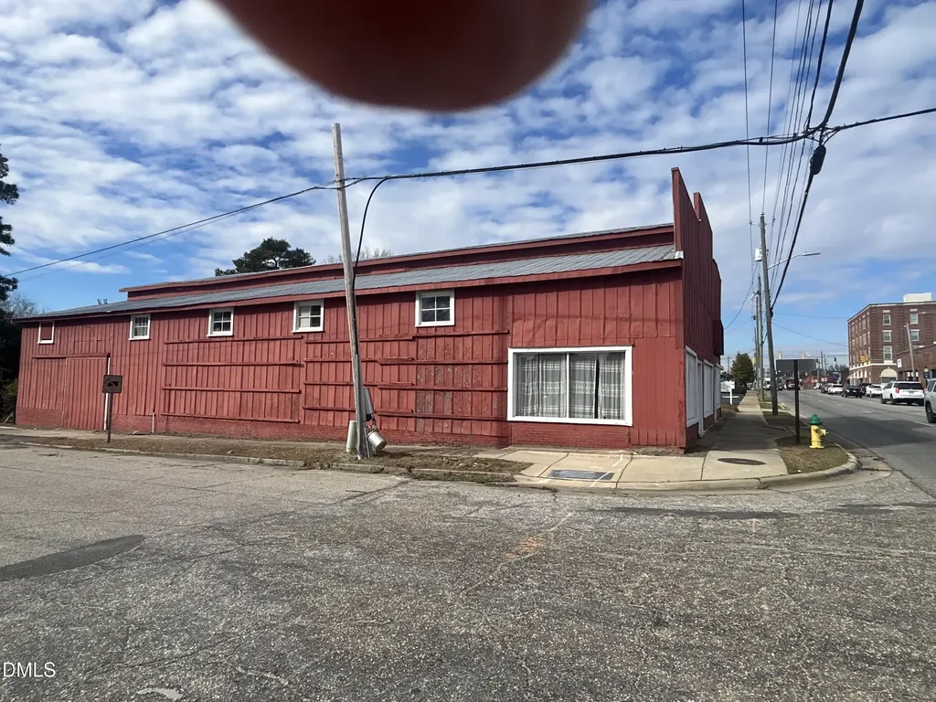 207 S Magnolia Avenue Dunn NC 28334