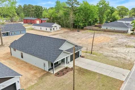 4047 Church Street Wade NC 28395