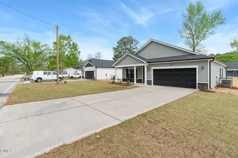 4047 Church Street Wade NC 28395