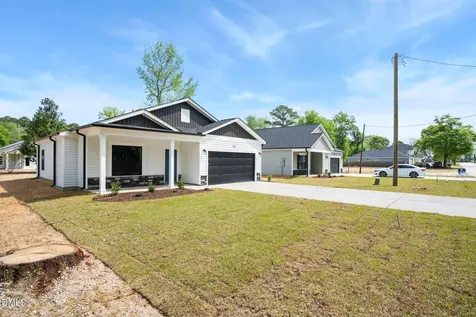 4043 Church Street Wade NC 28395