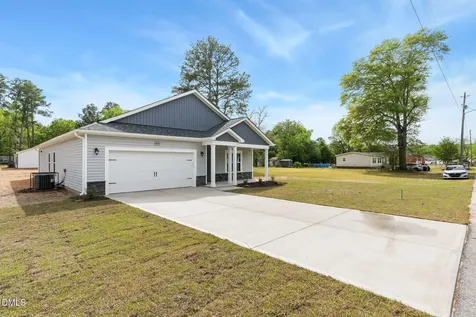 4052 Lofton Street Wade NC 28395