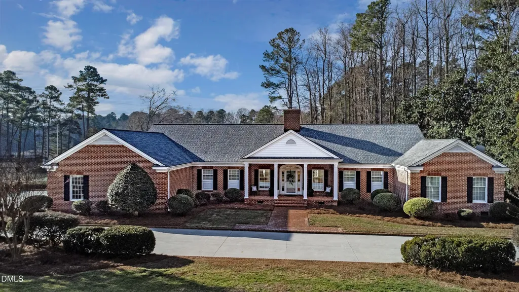 10 Country Club Drive Siler City NC 27344