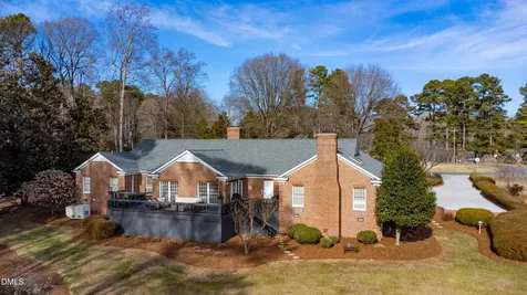 10 Country Club Drive Siler City NC 27344