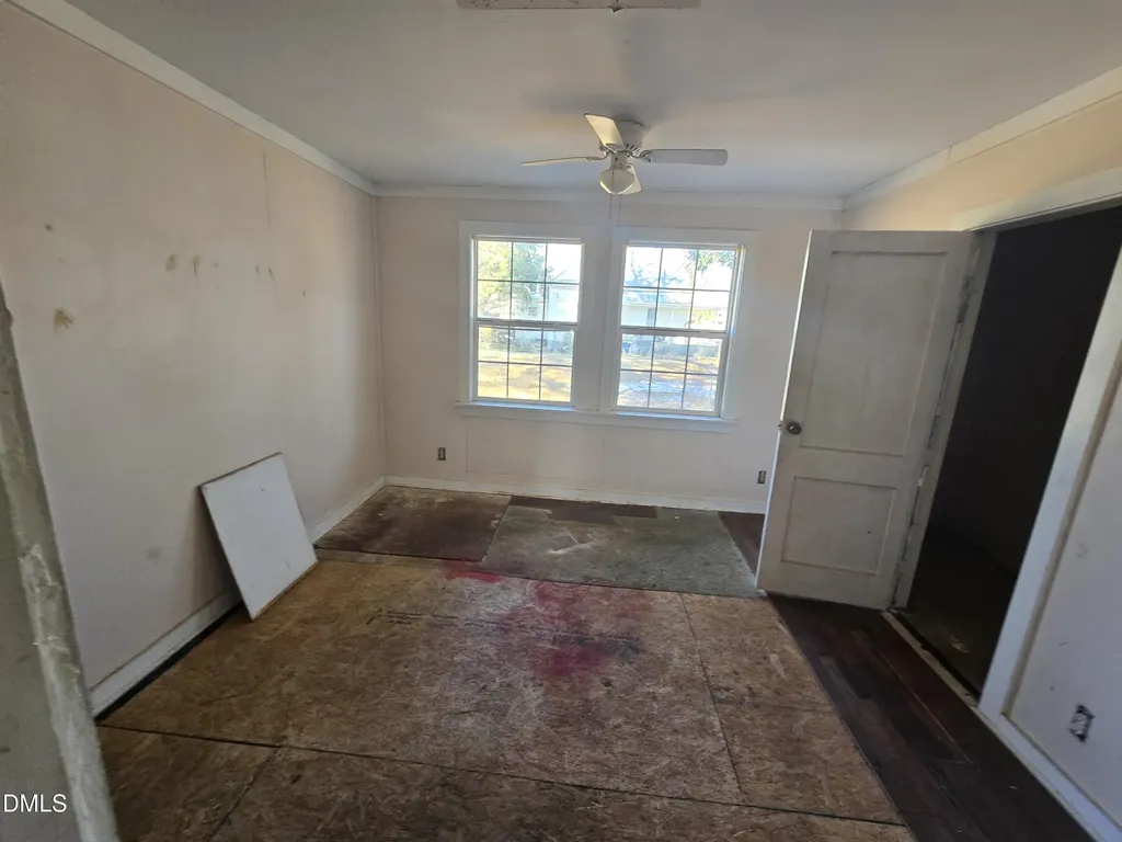 301 N Brevard Street Selma NC 27576