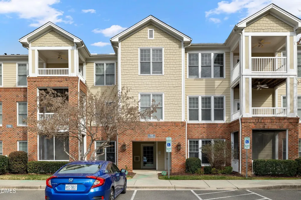927 Portstewart Drive Cary NC 27519