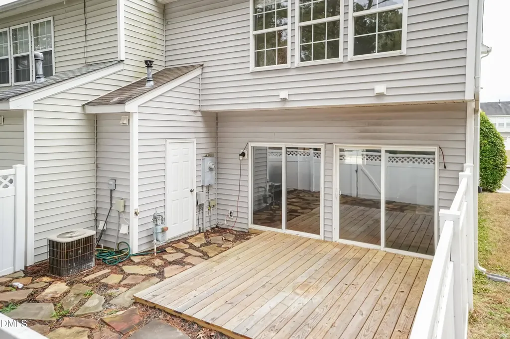 5141 Twelvepole Drive Raleigh NC 27616