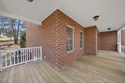 5833 Mockingbird Lane Sanford NC 27332