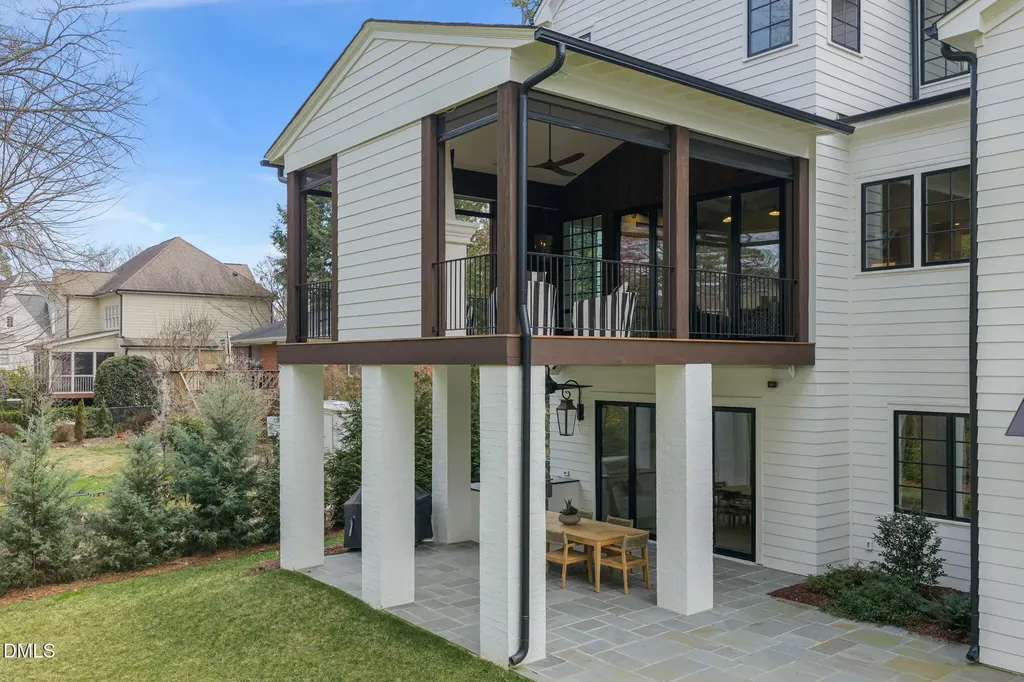 812 Manchester Drive Raleigh NC 27609