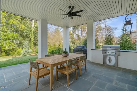812 Manchester Drive Raleigh NC 27609