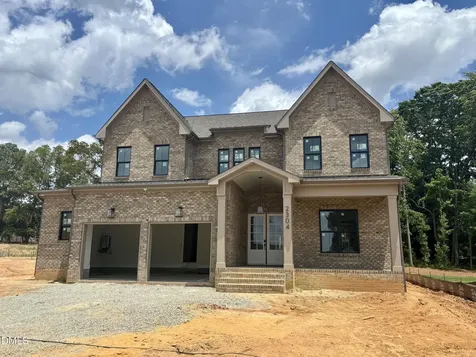2304 Hilltop Bluffs Court Fuquay Varina NC 27526