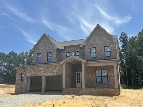 2304 Hilltop Bluffs Court Fuquay Varina NC 27526