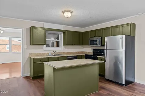 527 Glenwood Drive Sanford NC 27330