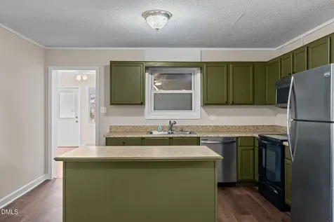 527 Glenwood Drive Sanford NC 27330
