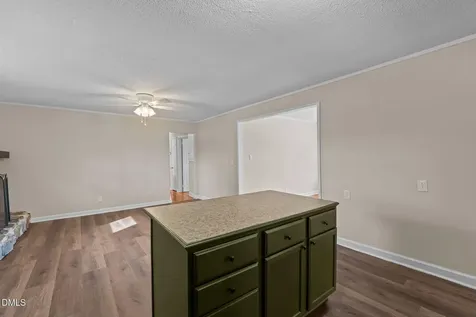 527 Glenwood Drive Sanford NC 27330