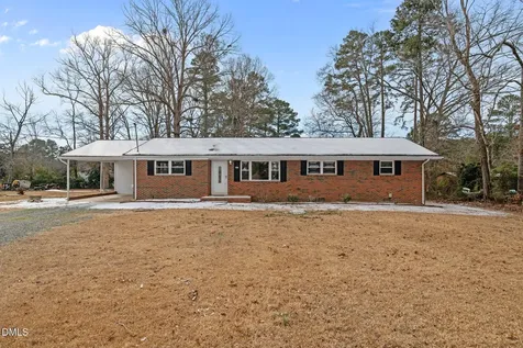 527 Glenwood Drive Sanford NC 27330
