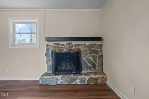 527 Glenwood Drive Sanford NC 27330