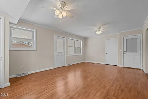 527 Glenwood Drive Sanford NC 27330