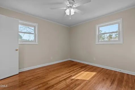 527 Glenwood Drive Sanford NC 27330