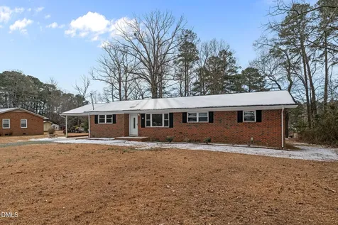 527 Glenwood Drive Sanford NC 27330