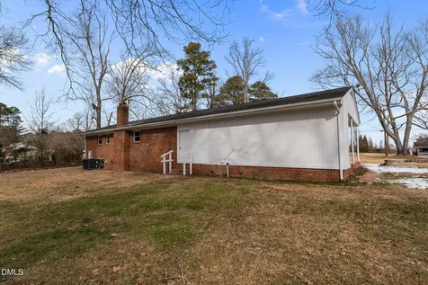 527 Glenwood Drive Sanford NC 27330