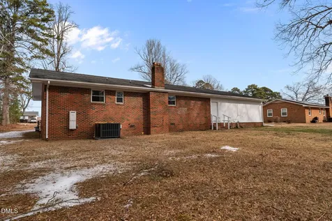 527 Glenwood Drive Sanford NC 27330