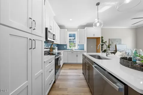 2803 B Fawn Avenue Durham NC 27705