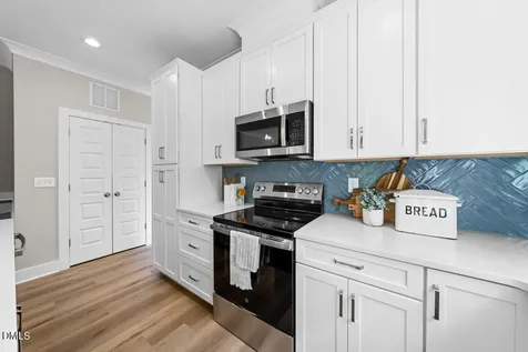 2803 B Fawn Avenue Durham NC 27705