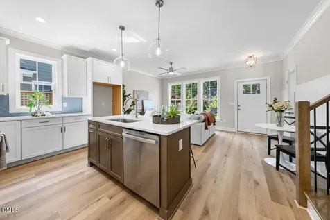 2803 B Fawn Avenue Durham NC 27705