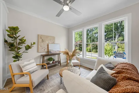 2803 B Fawn Avenue Durham NC 27705
