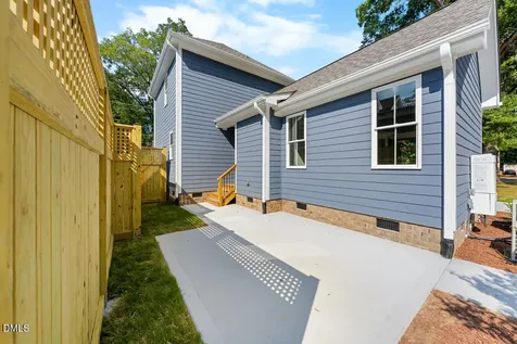 2803 B Fawn Avenue Durham NC 27705