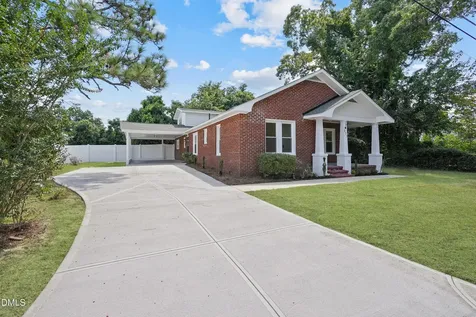 173 S Hardin Street Southern Pines NC 28387