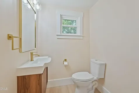 173 S Hardin Street Southern Pines NC 28387