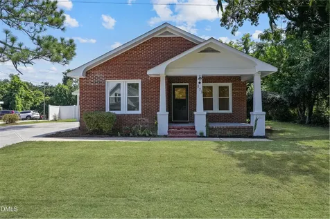173 S Hardin Street Southern Pines NC 28387