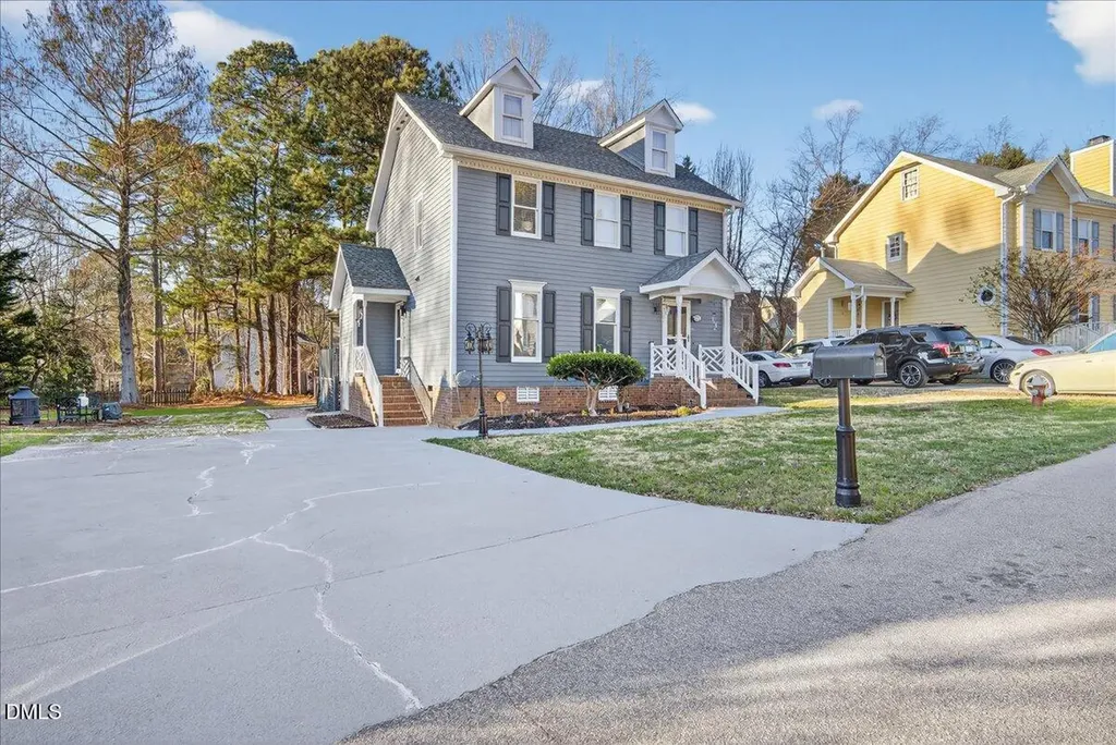 3013 Chippendale Road Raleigh NC 27604
