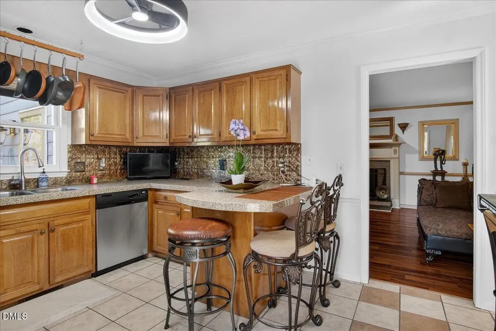 3013 Chippendale Road Raleigh NC 27604