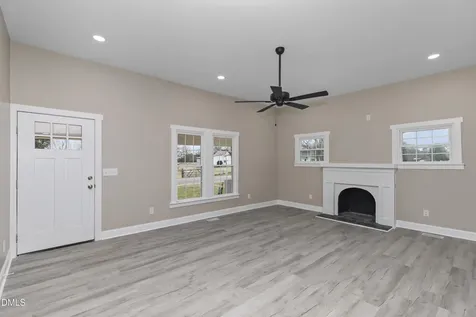 1222 Brinkley Road Dunn NC 28334