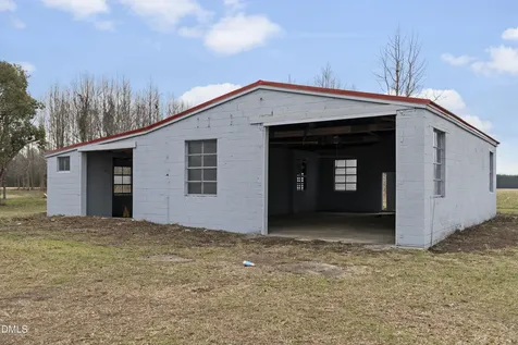 1222 Brinkley Road Dunn NC 28334