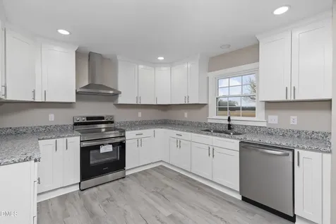 1222 Brinkley Road Dunn NC 28334